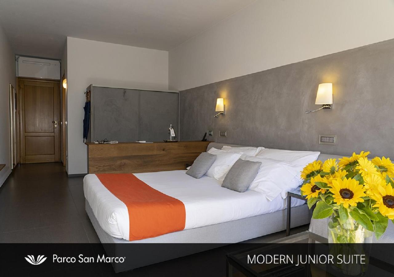 Parco San Marco Lifestyle Beach Resort Порлеца Екстериор снимка